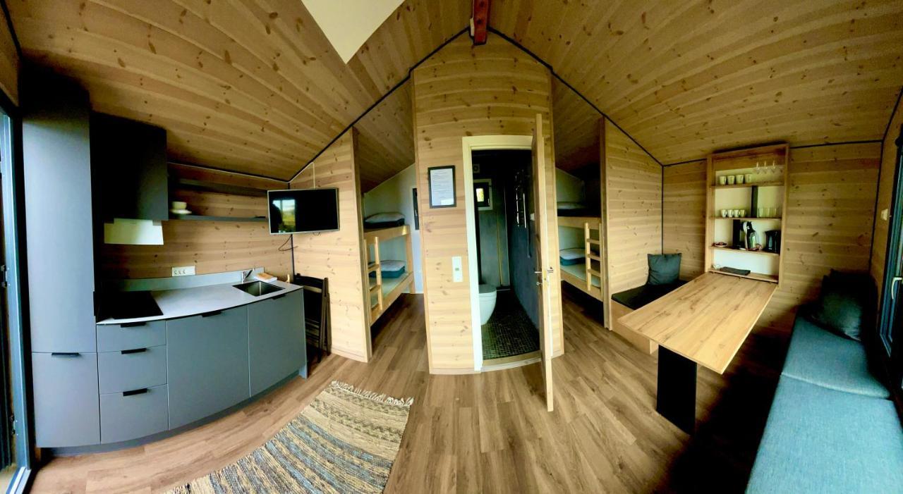 Base Camp Hamaroy Hotel Sorkil Exterior foto